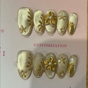Gold Floral Handmade press on Nail Art Set